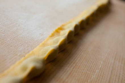 Preparazione Ravioli del Plin con ricotta e spinaci - Fase 7 Preparazione Ravioli del Plin con ricotta e spinaci - Fase 7