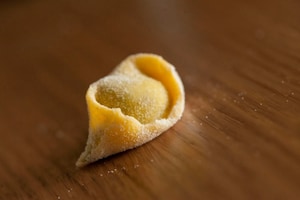 Preparazione Ravioli del Plin con ricotta e spinaci - Fase 8