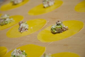 Preparazione Ravioli di lingua e verza - Fase 2