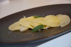 Preparazione Ravioli pere e taleggio - Fase 3