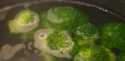 Preparazione Soufflé di broccoli e gorgonzola - Fase 2 Preparazione Soufflé di broccoli e gorgonzola - Fase 2