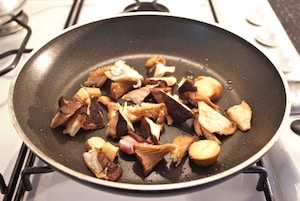 Preparazione Zuppa di zucca ai funghi porcini, castagne e pancetta croccante - Fase 2