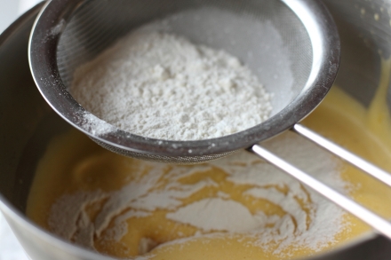 Preparazione Zuppa inglese classica - Fase 2 Preparazione Zuppa inglese classica - Fase 2