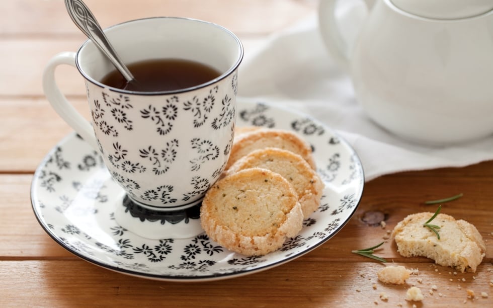 Biscotti al limone e rosmarino ricetta