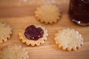 Preparazione Biscotti Linzer - Fase 6