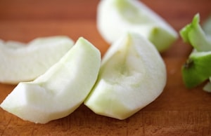 Preparazione Centrifugato di mela verde, papaia e pompelmo - Fase 2