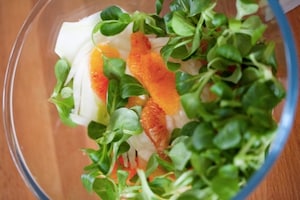 Preparazione Insalata di arance, songino, pistacchi e finocchi - Fase 3