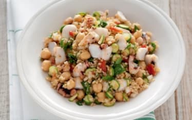Insalata di bulghur con polpo alla griglia