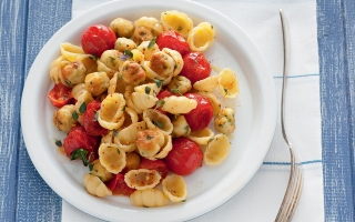 Conchiglie con polpettine di merluzzo Conchiglie con polpettine di merluzzo