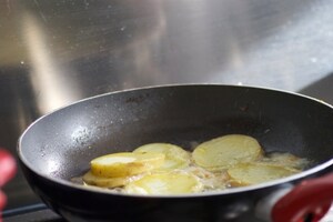 Preparazione Polpette con patate alla paprika  - Fase 3