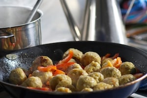 Preparazione Polpette con patate alla paprika  - Fase 3