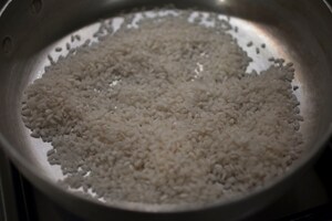 Preparazione Risotto al Lambrusco di Sorbara, radicchio rosso e mandorle - Fase 1