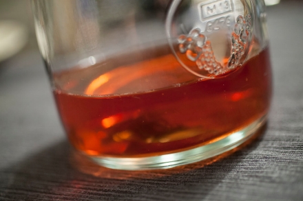 Preparazione Risotto al Lambrusco di Sorbara, radicchio rosso e mandorle - Fase 2 Preparazione Risotto al Lambrusco di Sorbara, radicchio rosso e mandorle - Fase 2