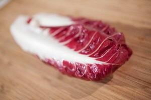 Preparazione Risotto al Lambrusco di Sorbara, radicchio rosso e mandorle - Fase 6