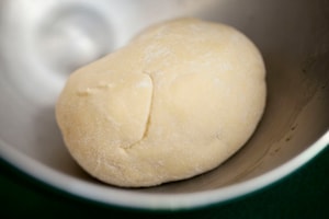 Preparazione Tagliatelle di sola acqua e farina - Fase 1