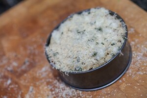 Preparazione Timpano di tagliatelle, peperoni e acciughe - Fase 9