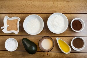 Preparazione Torta al cacao con crema di caffè - Fase 1