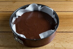 Preparazione Torta al cacao con crema di caffè - Fase 2