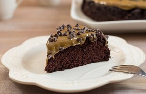 Preparazione Torta al cacao con crema di caffè - Fase 3