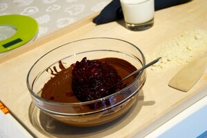 Preparazione Torta al cioccolato e barbabietola - Fase 1