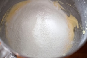 Preparazione Torta al limone senza glutine - Fase 2