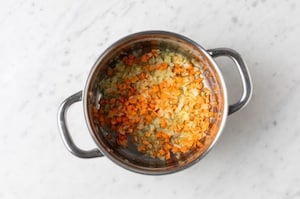 Preparazione Vellutata di cavolfiore e latte di cocco - Fase 2