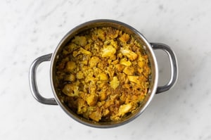 Preparazione Vellutata di cavolfiore e latte di cocco - Fase 4