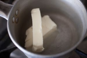 Preparazione Cheesecake di yogurt e ricotta con il Bimby - Fase 1