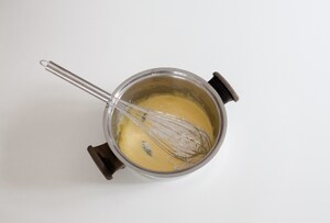 Preparazione Crema pasticciera al cocco - Fase 3