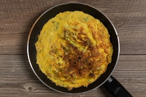 Preparazione Frittata con porri e acciughe - Fase 3