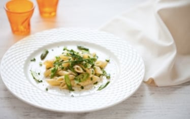 Penne agli asparagi ed erba cipollina