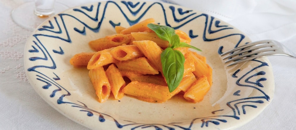 Penne con pomodoro crudo e vaniglia ricetta