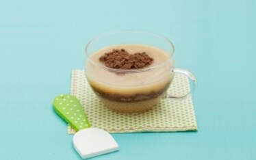 Piccolo crumble di pera e biscotti