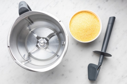 Preparazione Polenta con il Bimby - Fase 1 Preparazione Polenta con il Bimby - Fase 1