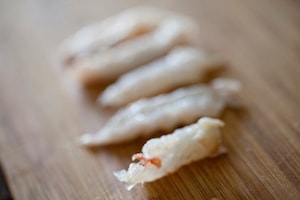 Preparazione Scampi con crema di fagioli cannellini e pinoli - Fase 3