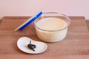 Preparazione Torta alla crema di cioccolato bianco e fragoline - Fase 4