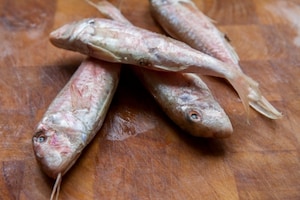 Preparazione Triglie con patate schiacciate ed erba cipollina - Fase 2