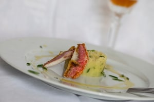 Preparazione Triglie con patate schiacciate ed erba cipollina - Fase 5