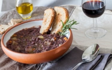 Zuppa di patate e fagioli Azuki