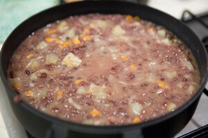 Preparazione Zuppa di patate e fagioli Azuki - Fase 6