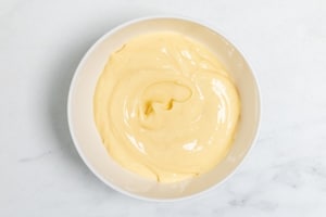 Preparazione Cannoncini alla crema pasticcera - Fase 4