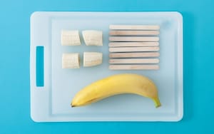 Preparazione Finti gelati di banana e cioccolato - Fase 1