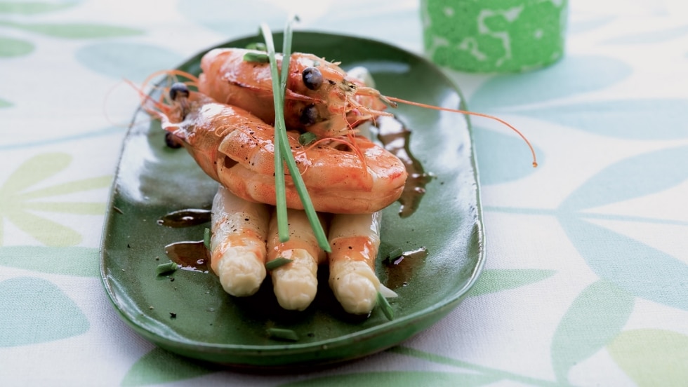 Gamberoni e asparagi ricetta