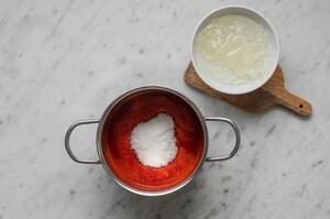 Preparazione Gelatine di fragole - Fase 3