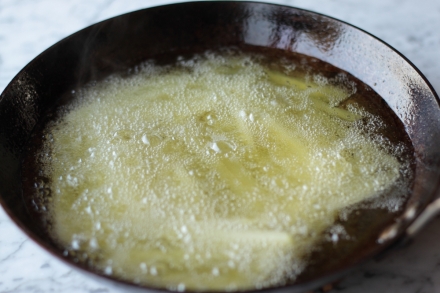 Preparazione Patate fritte - Fase 2 Preparazione Patate fritte - Fase 2