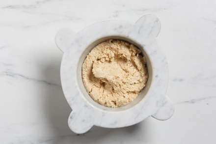 Preparazione Pesto di noci - Fase 5 Preparazione Pesto di noci - Fase 5