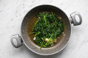 Preparazione Pesto di spinaci - Fase 2