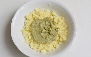 Preparazione Polpette di sedano e patate all'acciuga - Fase 2