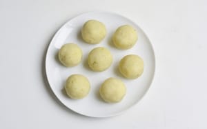 Preparazione Polpette di sedano e patate all'acciuga - Fase 3