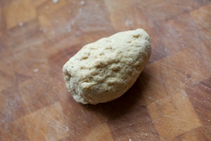 Preparazione Ravioli di grano saraceno con melanzane e burro alla menta - Fase 2